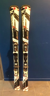 SKI occasion femme taille 166 en très bon état